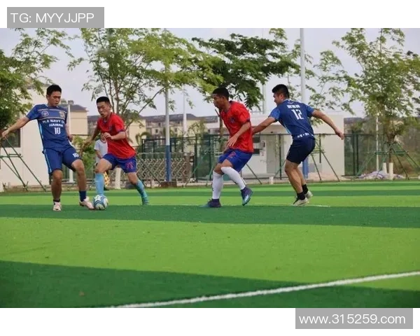 足球超越杯激战正酣球迷热情高涨期待精彩对决与传奇时刻